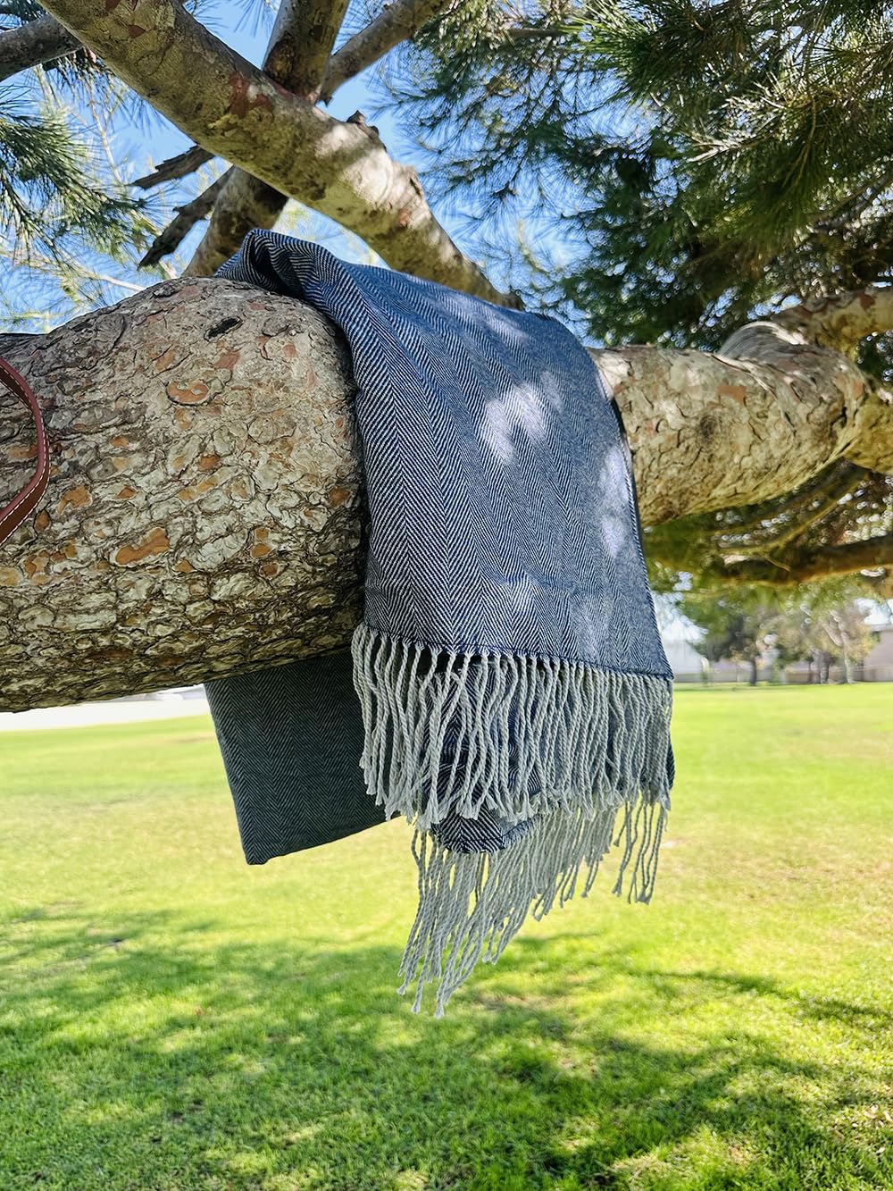 Waterproof 2 Layers Faux Picnic Blanket